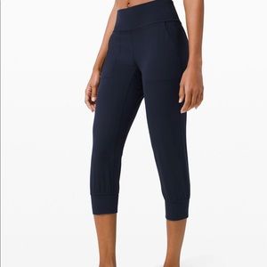 Lululemon Align Jogger Crop 23” Size 6